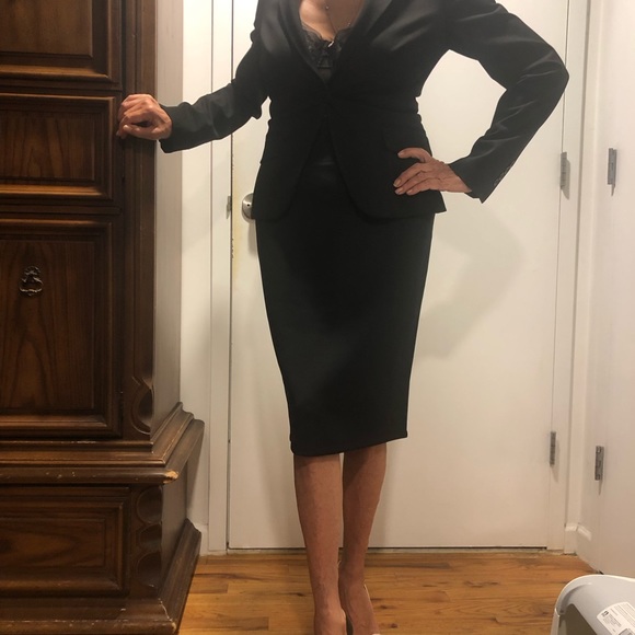 Express Cropped Jacket. Size 4 - Picture 9 of 10